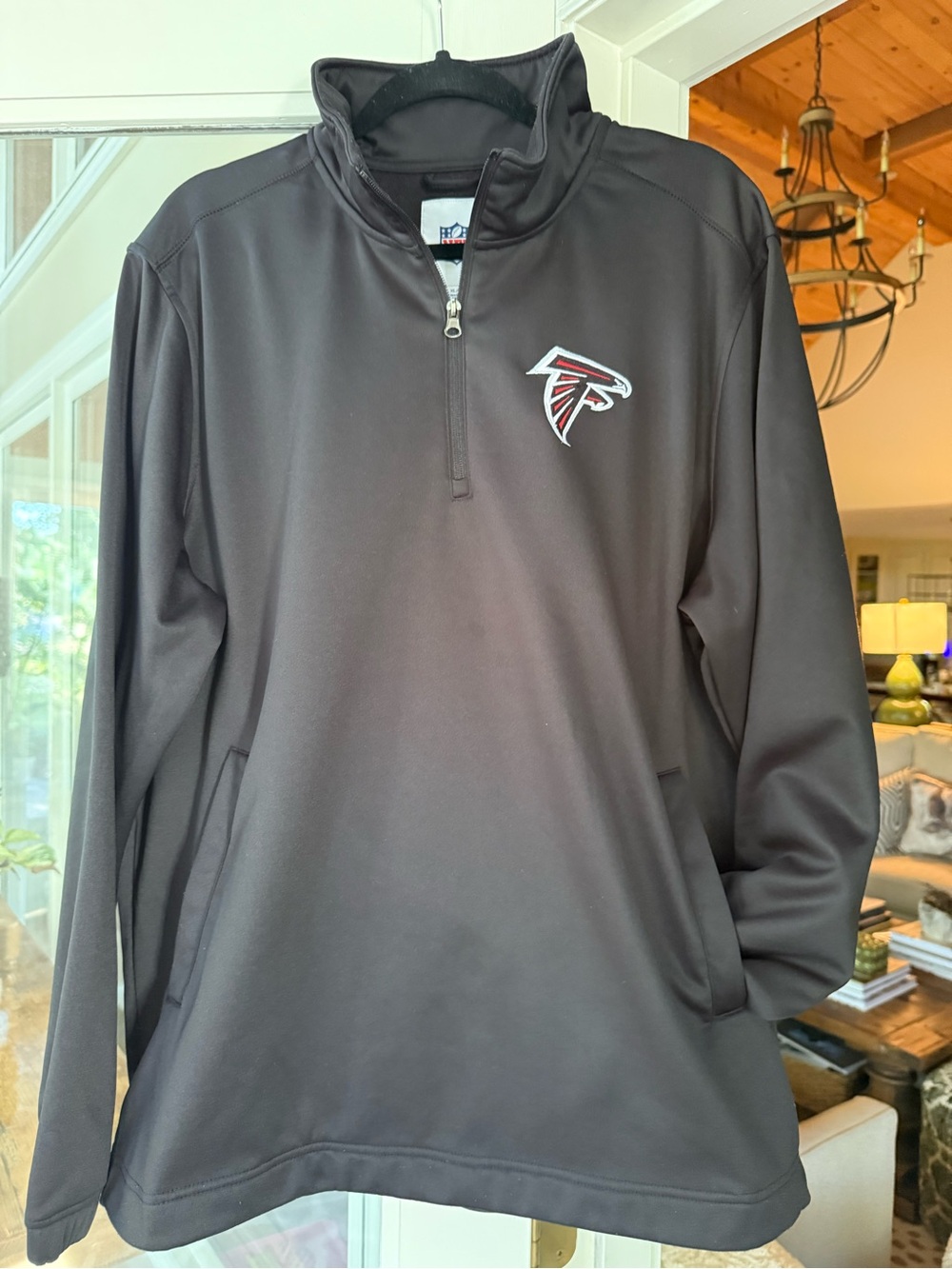 NFL Atlanta Falcons Black Quarter-Zip Pullover with Team Logo XL. GUC!